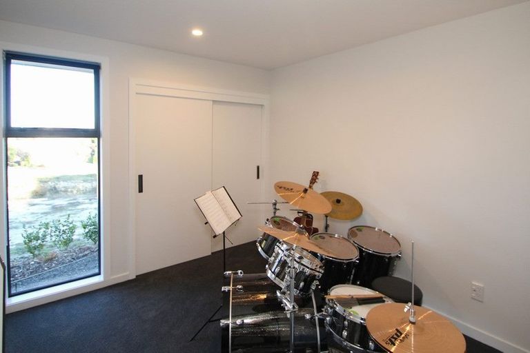 Photo of property in 64 Derwent Street, Oamaru North, Oamaru, 9400