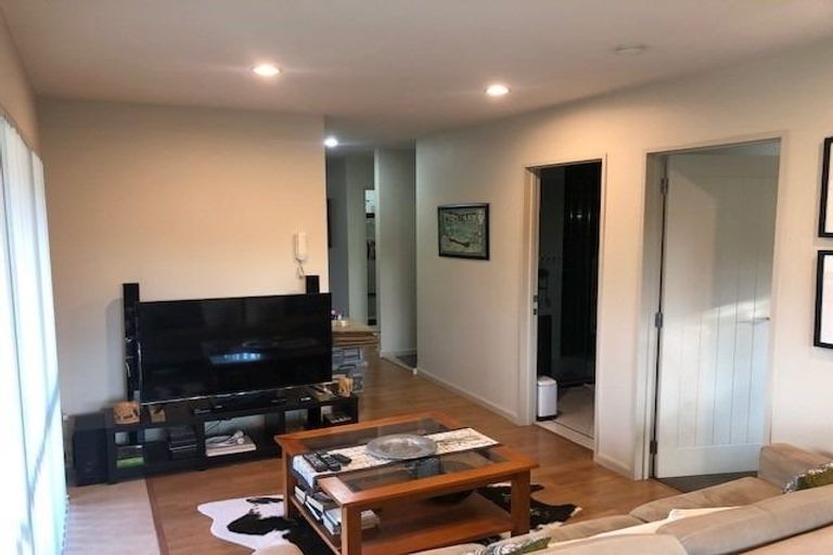 Photo of property in 74 Fitzwilliam Drive, Torbay, Auckland, 0630