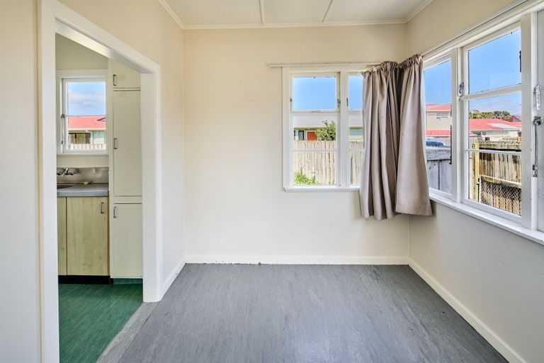Photo of property in 128a Waiwhetu Road, Waterloo, Lower Hutt, 5011