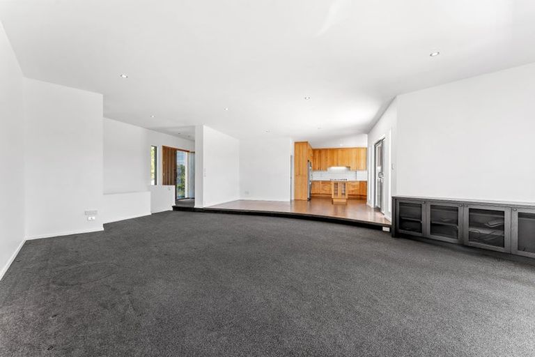 Photo of property in 9 Javelin Close, Gulf Harbour, Whangaparaoa, 0930