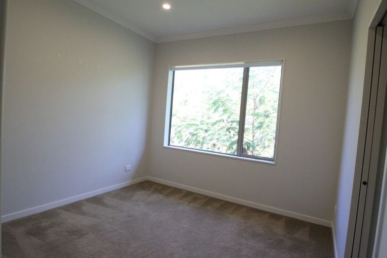 Photo of property in 50 Headland Drive, Long Bay, Auckland, 0630