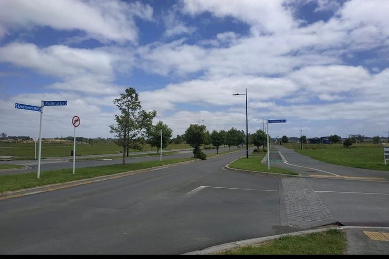 Photo of property in 11 Faithful Drive, Karaka, Papakura, 2113