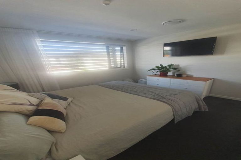 Photo of property in 10/4163 Great North Road, Glen Eden, Auckland, 0602