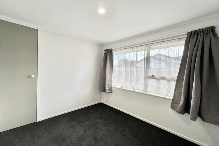 Photo of property in 329 Great South Road, Papakura, 2110