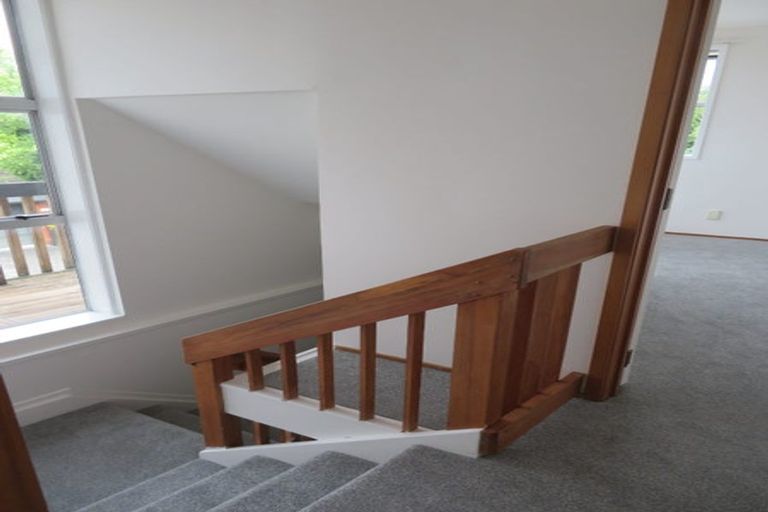 Photo of property in 4171a Great North Road, Glen Eden, Auckland, 0602