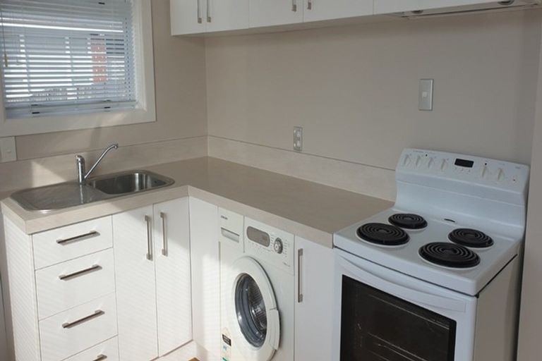 Photo of property in 1/38 North Avon Road, Richmond, Christchurch, 8013