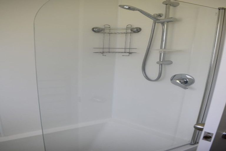 Photo of property in 9 Pomare Place, Spotswood, New Plymouth, 4310