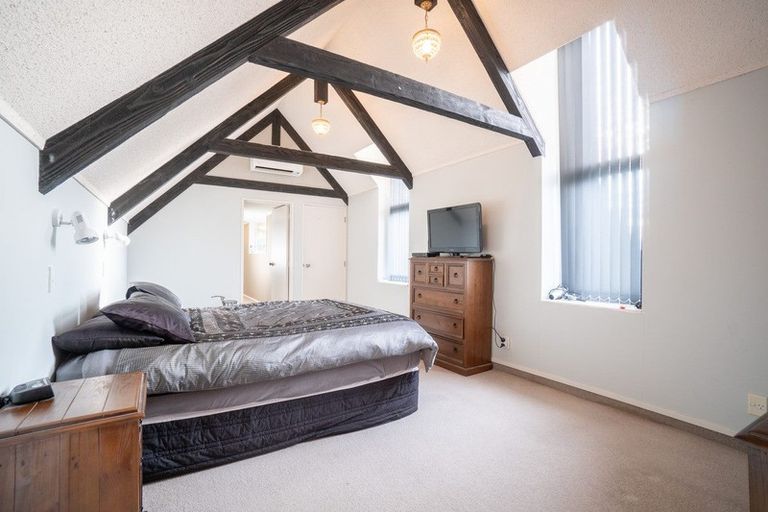 Photo of property in 111 Benmore Avenue, Cloverlea, Palmerston North, 4412