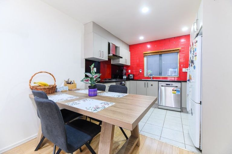 Photo of property in 38f Arawa Street, New Lynn, Auckland, 0600