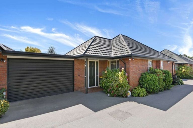 Photo of property in 5/61 Waimairi Road, Upper Riccarton, Christchurch, 8041
