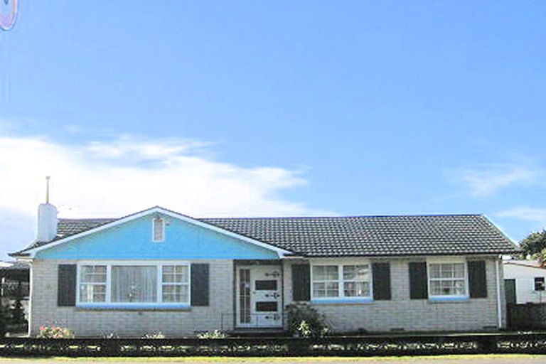 Photo of property in 92 Flaxmere Avenue, Flaxmere, Hastings, 4120