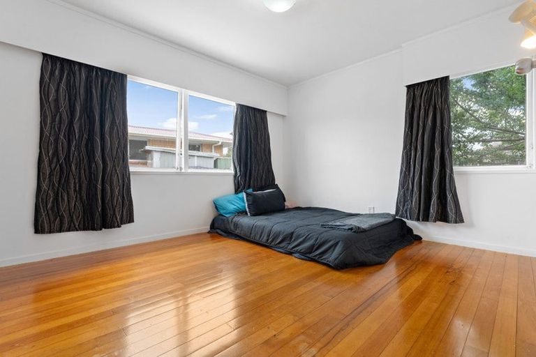 Photo of property in 97 Rathgar Road, Henderson, Auckland, 0610