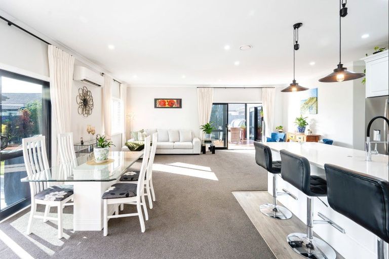 Photo of property in 10 Ruahine Road, Poraiti, Napier, 4112