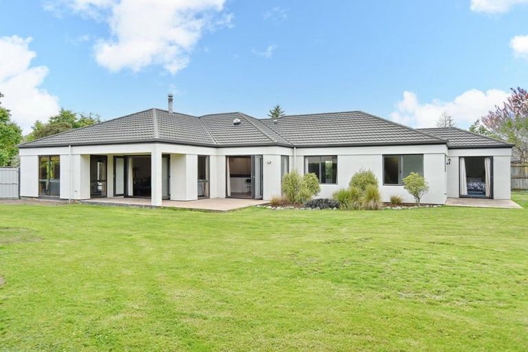 Photo of property in 4 Olivea Place, Oxford, 7430