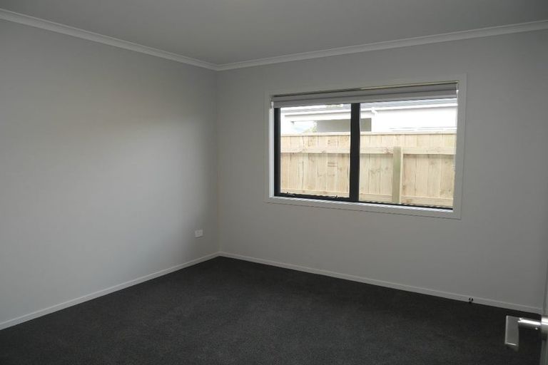Photo of property in 11 Kingi Te Ahoaho Place, Otaki, 5512