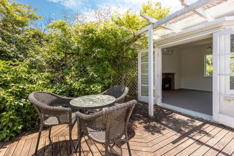 Photo of property in 7 Plassey Street, Havelock North, 4130