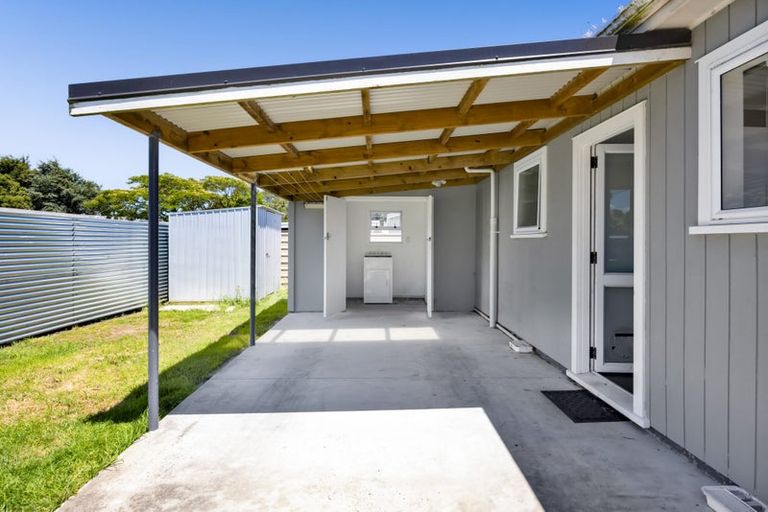 Photo of property in 64 Ketemarae Road, Normanby, Hawera, 4614