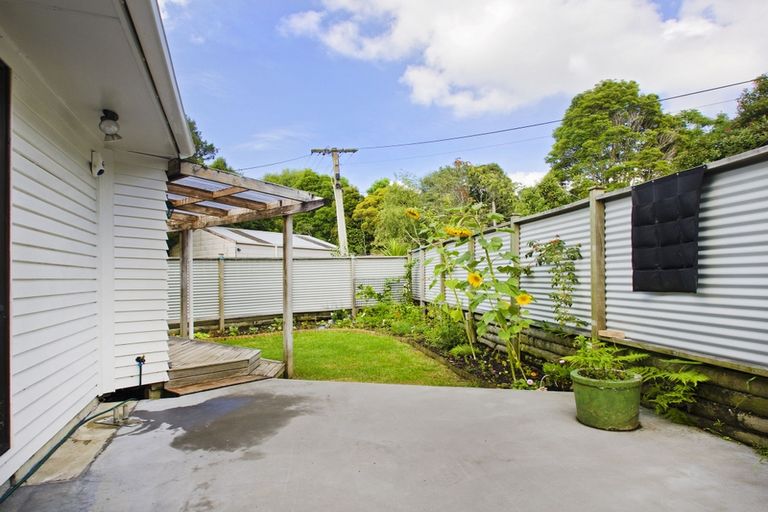 Photo of property in 44 Russell Road, Wainuiomata, Lower Hutt, 5014