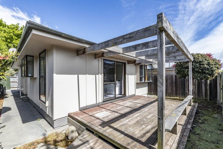 Photo of property in 1/42 Heywood Terrace, Richmond, Christchurch, 8013