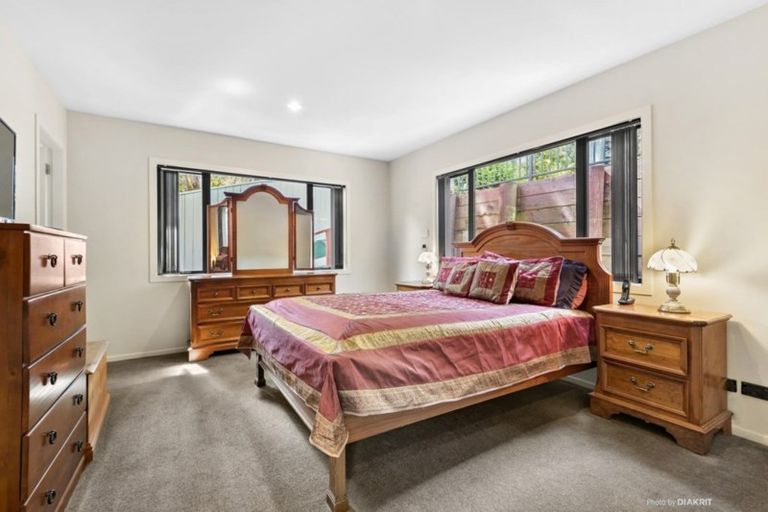 Photo of property in 3 Atahu Grove, Tirohanga, Lower Hutt, 5010