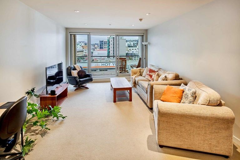 Photo of property in Monument Apartments, 4g/245 Wakefield Street, Te Aro, Wellington, 6011