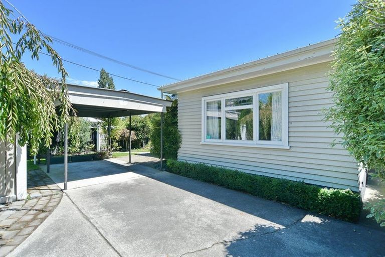 Photo of property in 1/2 Barrington Street, Somerfield, Christchurch, 8024