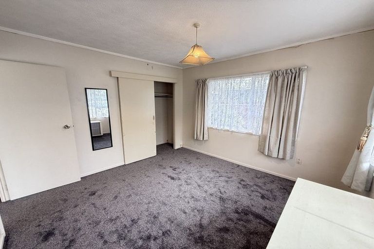 Photo of property in 2/25 Overton Road, Papatoetoe, Auckland, 2025