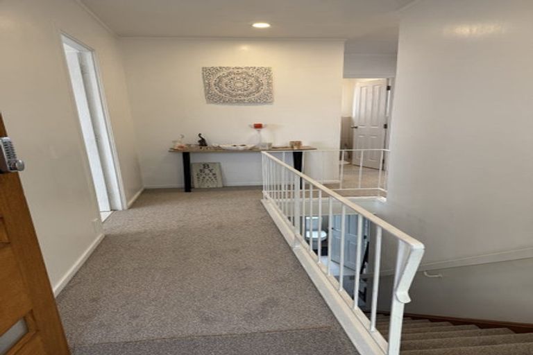 Photo of property in 1/105 Manuka Road, Bayview, Auckland, 0629