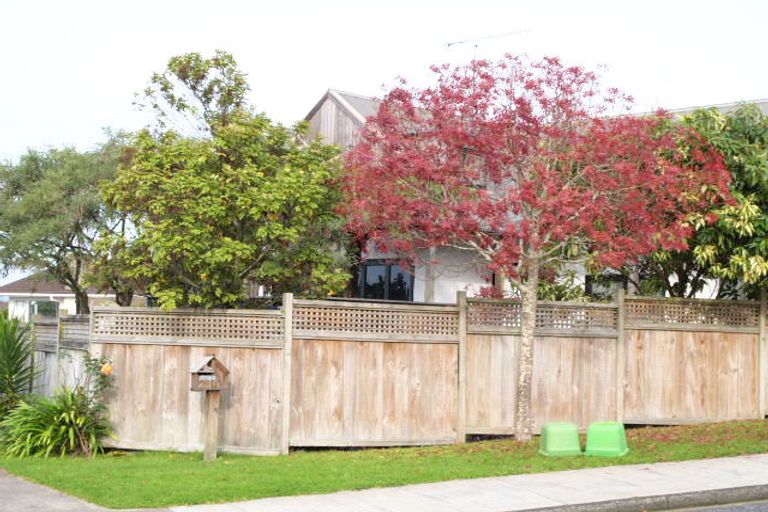 Photo of property in 1/28 Alexander Street, Cockle Bay, Auckland, 2014