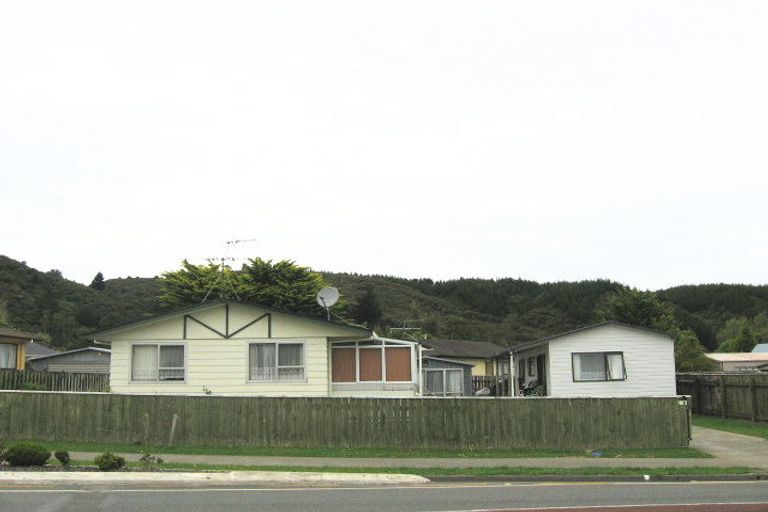 Photo of property in 84 Norana Road, Timberlea, Upper Hutt, 5018