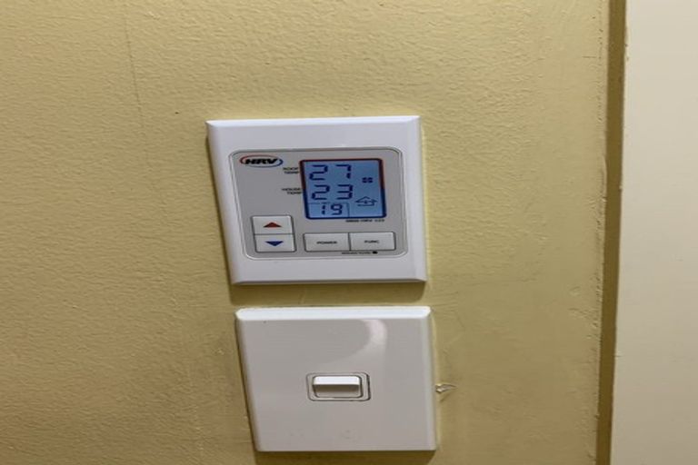 Photo of property in 20 Sherrybrooke Place, Sunnyvale, Auckland, 0612