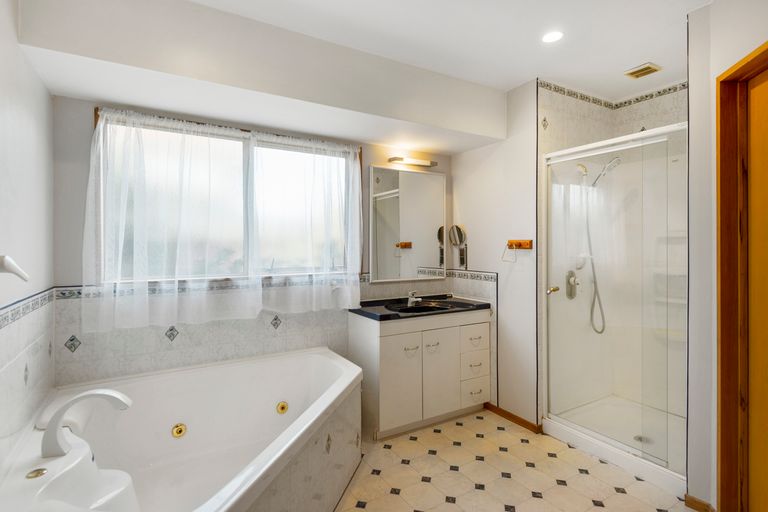 Photo of property in 68 Westlake Drive, Halswell, Christchurch, 8025