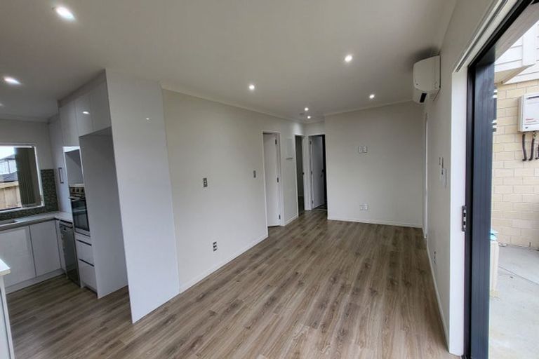 Photo of property in 37 Nola Dawn Avenue, Papakura, 2110