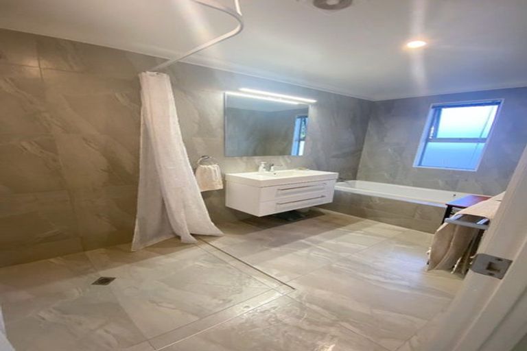 Photo of property in 8 Surfside Lane, Ruakaka, 0116