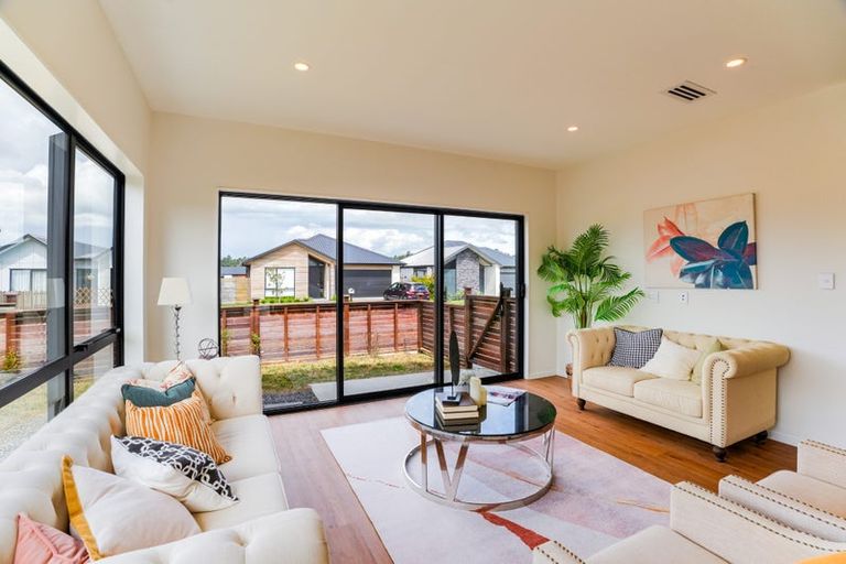 Photo of property in 15 Croatia Avenue, Huapai, Kumeu, 0810