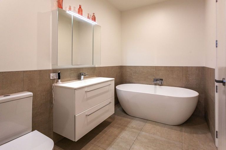 Photo of property in 63b Ocean Beach Road, Tairua, 3508