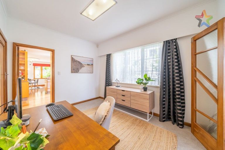 Photo of property in 69 Norton Park Avenue, Fairfield, Lower Hutt, 5011