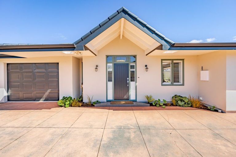 Photo of property in 11b Bedford Terrace, Waipukurau, 4200