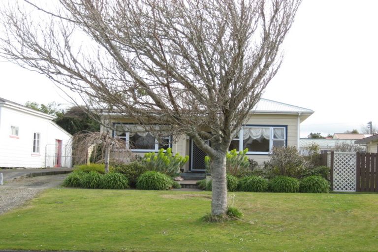 Photo of property in 21 Portia Street, Stratford, 4332