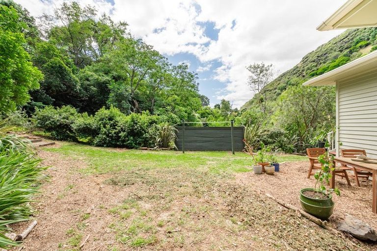 Photo of property in 66 Tilley Road, Paekakariki, 5034