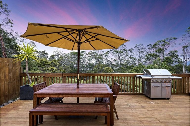 Photo of property in 66 Tiriwa Drive, Massey, Auckland, 0614