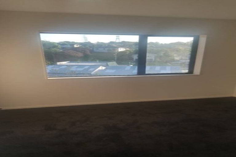 Photo of property in 3 Makora Road, Massey, Auckland, 0614