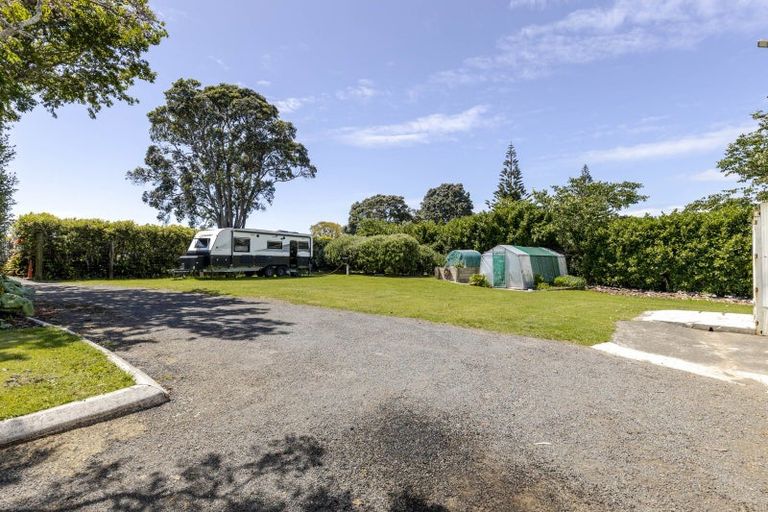 Photo of property in 1179 Devon Road, Bell Block, New Plymouth, 4373