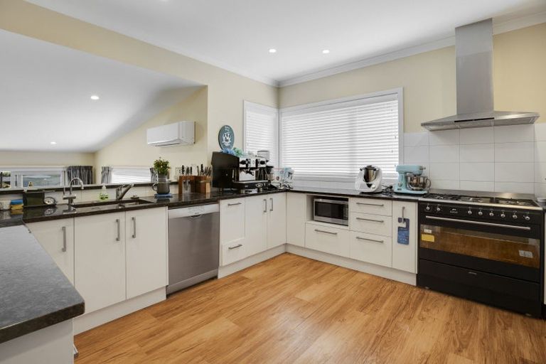 Photo of property in 15 Beckett Lane, Raumati Beach, Paraparaumu, 5032