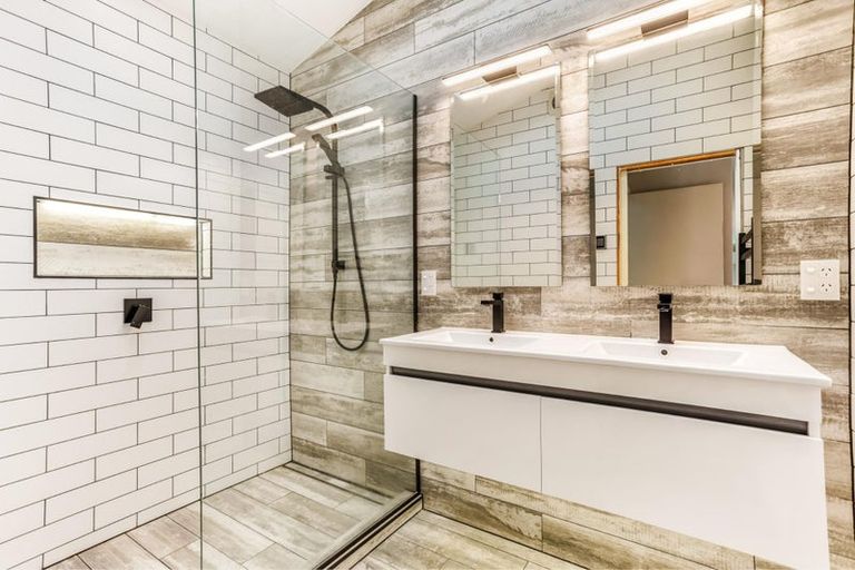 Photo of property in 31 Cambridge Road, Riverhead, 0820