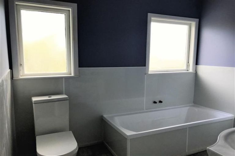 Photo of property in 31 Evans Road, Weymouth, Auckland, 2103