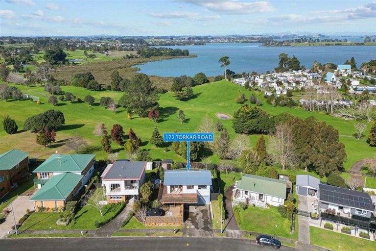 Photo of property in 172 Torkar Road, Clarks Beach, 2122