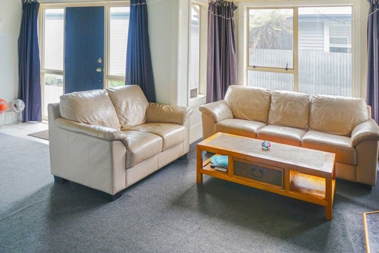 Photo of property in 1/110 Hills Road, Edgeware, Christchurch, 8013