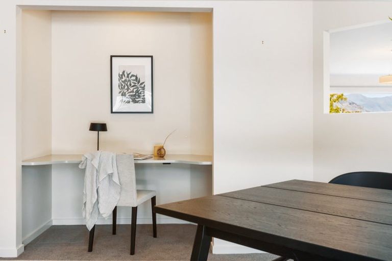 Photo of property in 2 Island View Place, Wanaka, 9305