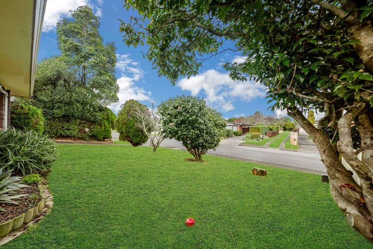 Photo of property in 21a Sunnypark Avenue, Rosehill, Papakura, 2113